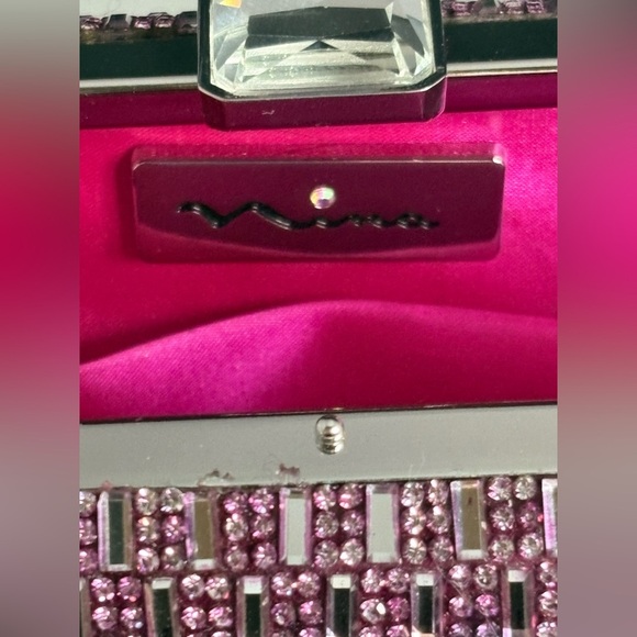 Nina “Rose Mist “ crystal frame clutch - Picture 5 of 8